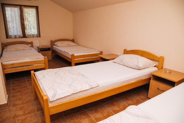 Bed and Breakfast Jezero Laminci Bosanska Gradiska Exterior foto